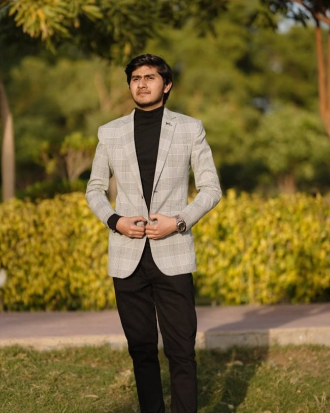 Kartik kumar - Studente - Maschio - Teramo - Image 1