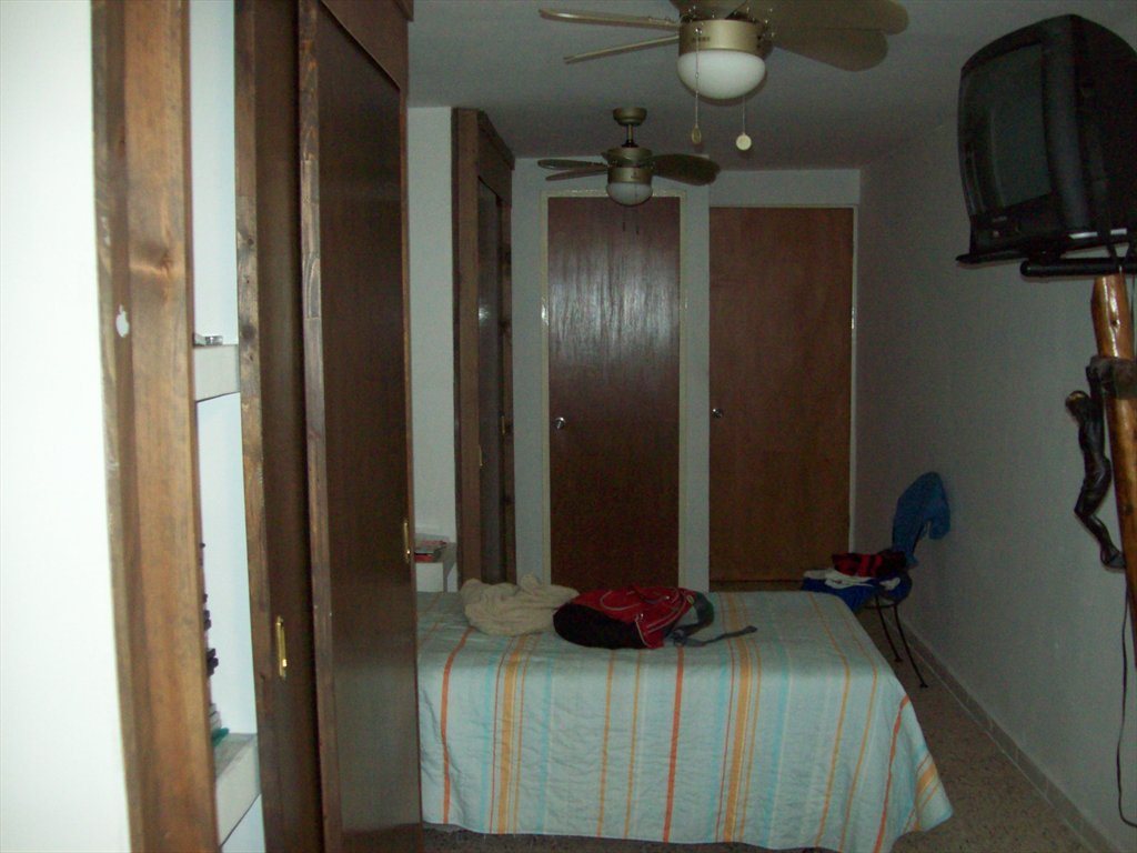 CUARTO INDIVIDUAL Y COMPARTIDO CON TODOS LOS SERVICIOS - Calle Andador del Recinto, Villa Dorada | Roomgo - Image 6