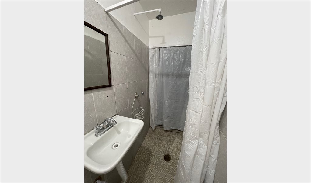 NARVARTE, RECAMARA AMUEBLADA CON SERVICIOS Y  BAÑO PRIVADO . - Avenida Doctor José María Vértiz, Vertiz Narvarte | Roomgo - Image 8