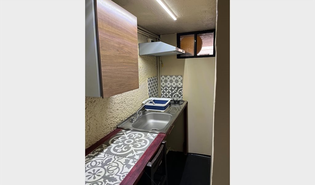 Rento recamara amueblada. - Calle Belén de las Flores, Lomas De Centenario | Roomgo - Image 5