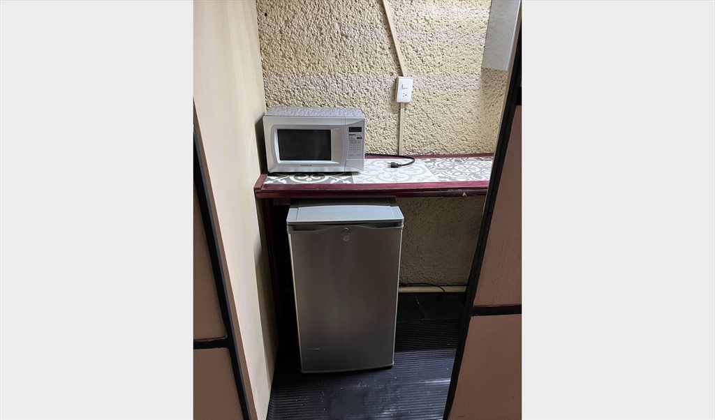 Rento recamara amueblada. - Calle Belén de las Flores, Lomas De Centenario | Roomgo - Image 6