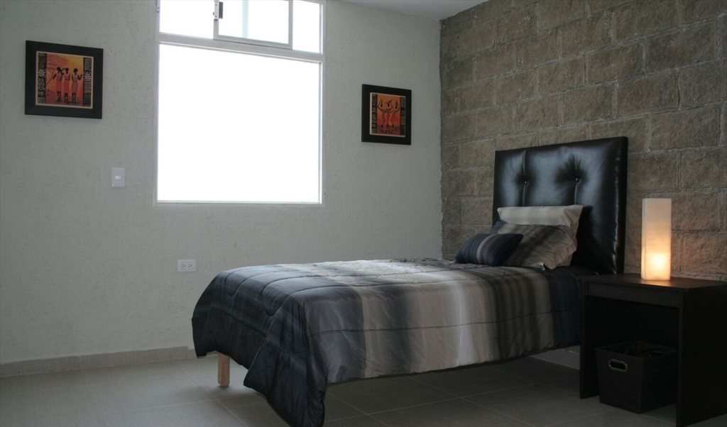 HABITACIONES INDEPENDIENTES  EN RENTA - TONANTZINTLA - Calle Álvaro Obregón, Santa María Tonantzintla | Roomgo - Image 3