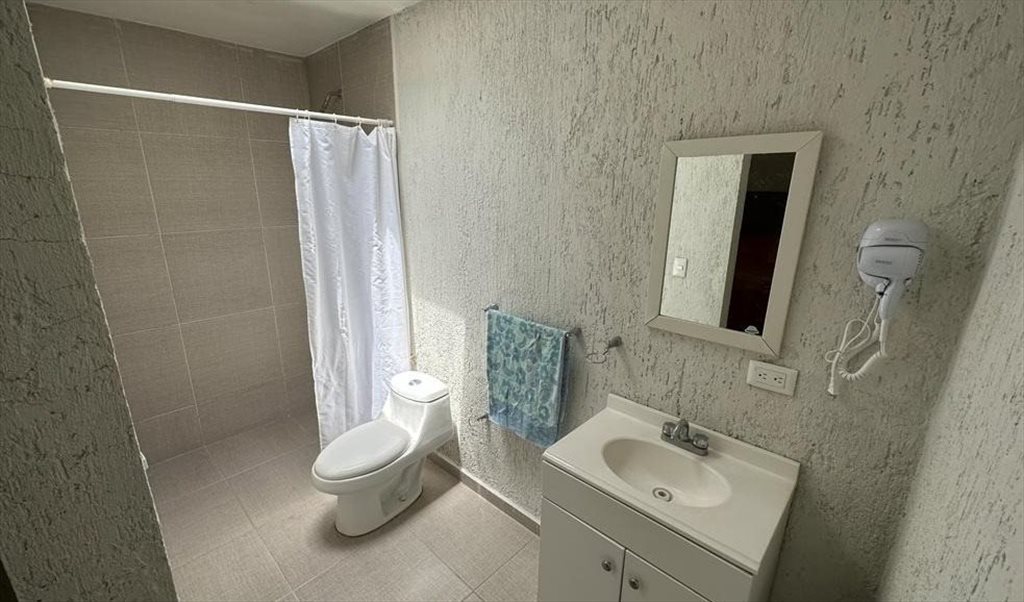 HABITACIONES INDEPENDIENTES  EN RENTA - TONANTZINTLA - Calle Álvaro Obregón, Santa María Tonantzintla | Roomgo - Image 6