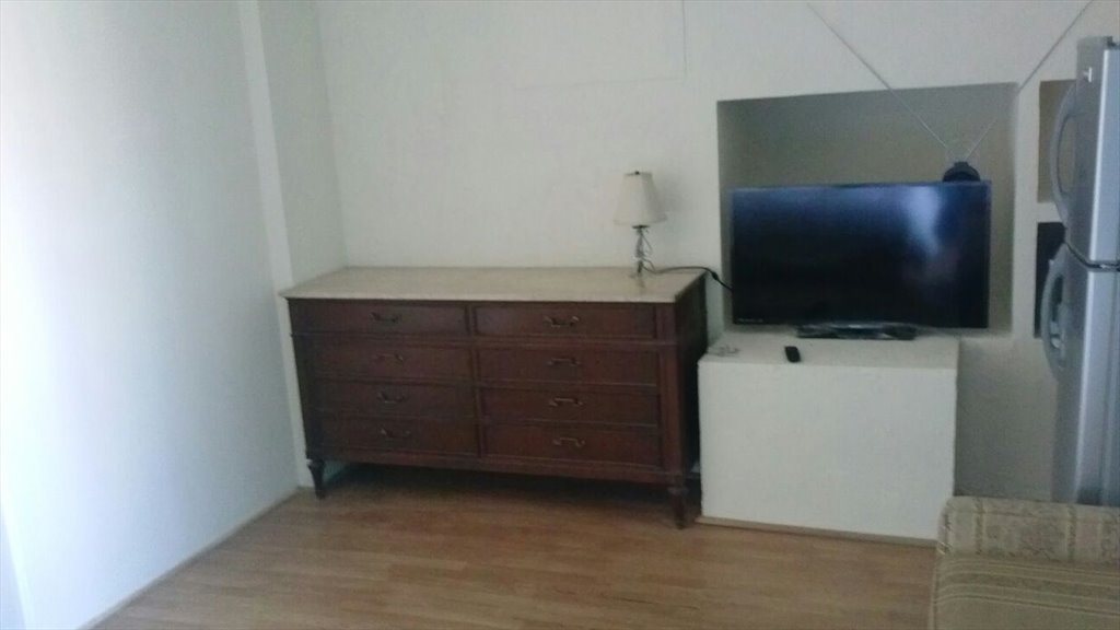 T - RENTA DEPARTAMENTO VISTA HERMOSA - Calle Ecuador, Vista Hermosa | Roomgo - Image 3