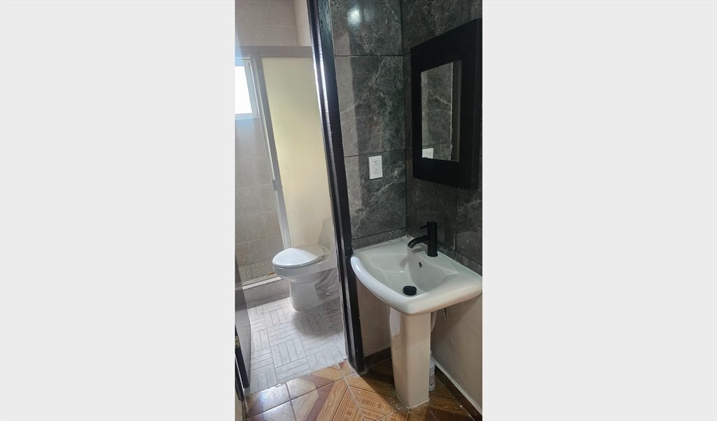 UAM Xochimilco Cafetales esq Bombas  3 Habitaciones Amuebladas Opcion Estacionamiento techado cerrad - Avenida de Cafetales, Culhuacán CTM | Roomgo - Image 5