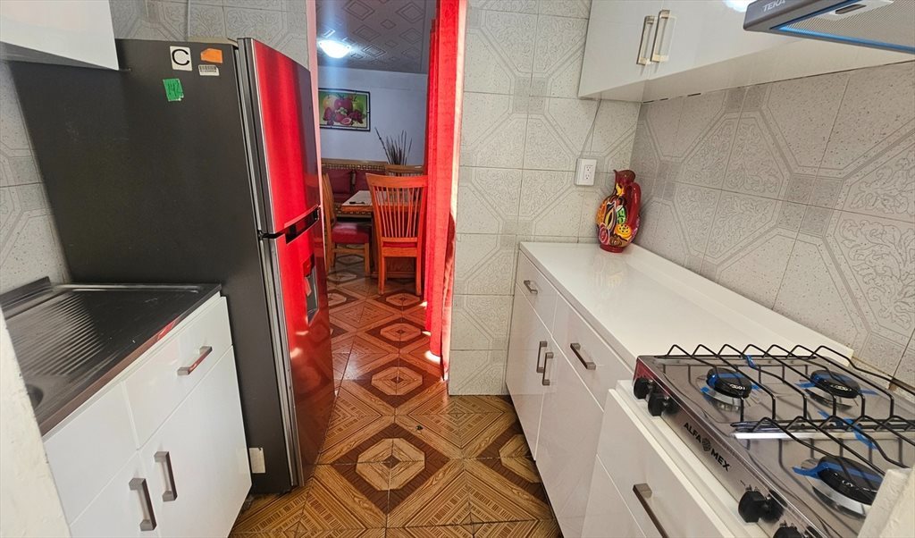 UAM Xochimilco Cafetales esq Bombas  3 Habitaciones Amuebladas Opcion Estacionamiento techado cerrad - Avenida de Cafetales, Culhuacán CTM | Roomgo - Image 8