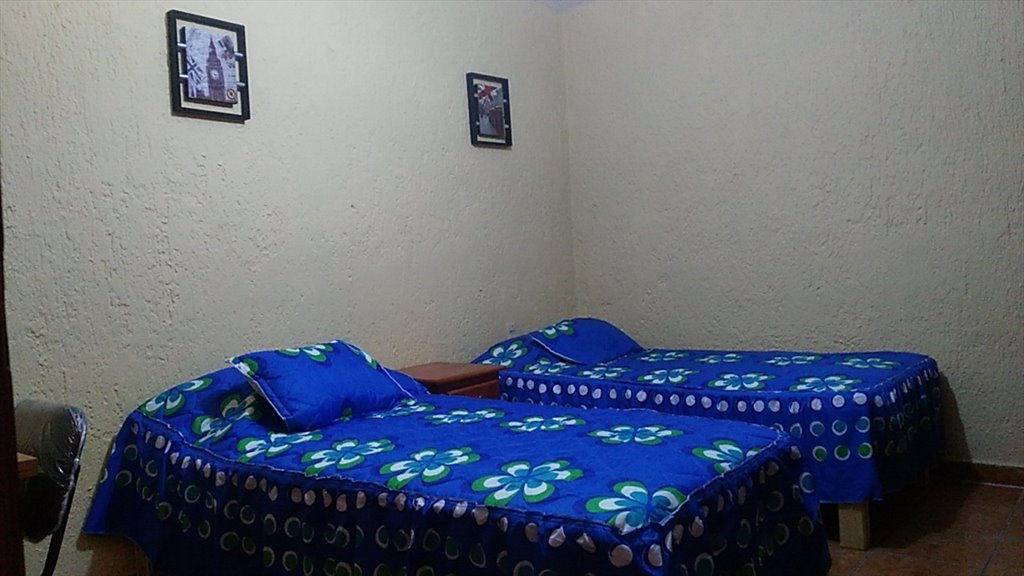 RENTO CÓMODA HABITACIÓN AMUEBLADA Individual y compartido - Calle Sevilla, El Retiro | Roomgo - Image 7