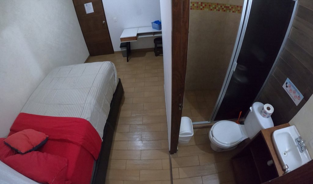 CASA MORELOS STUDENT HOUSING - Calle Morelos, Americana | Roomgo - Image 5