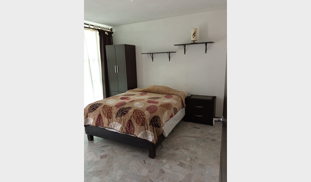 Habitación ejecutiva disponible a una calle de Las Animas y 4 calles del Triángulo - Privada 29 B Sur, Vergel | Roomgo - Image 2