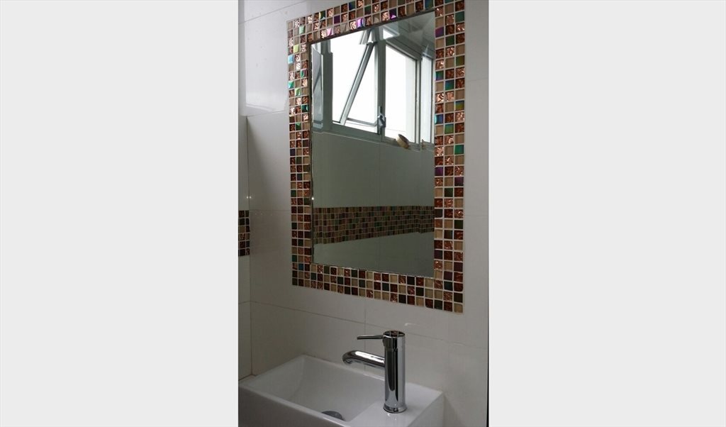 Cuartos modernos amueblados en Renta - Avenida Enrique Díaz de León Norte, Artesanos | Roomgo - Image 2