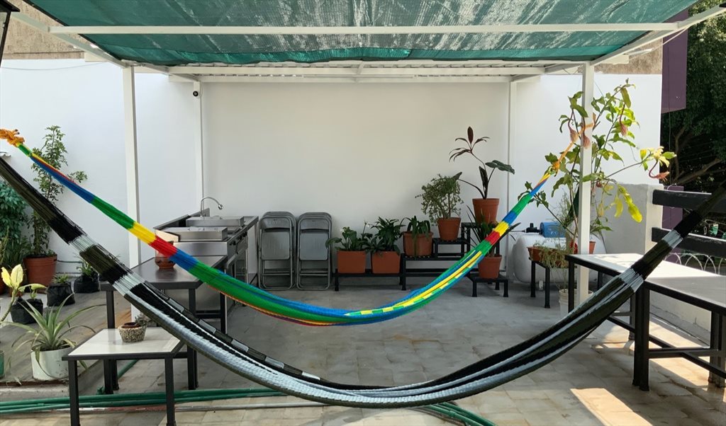 ESTUDIO RENOVADO; Planta baja,  Área Hotel RIU-Minerva. Cochera, portón eléctrico, Am - Calle el Rosario, Jardínes del Bosque | Roomgo - Image 7