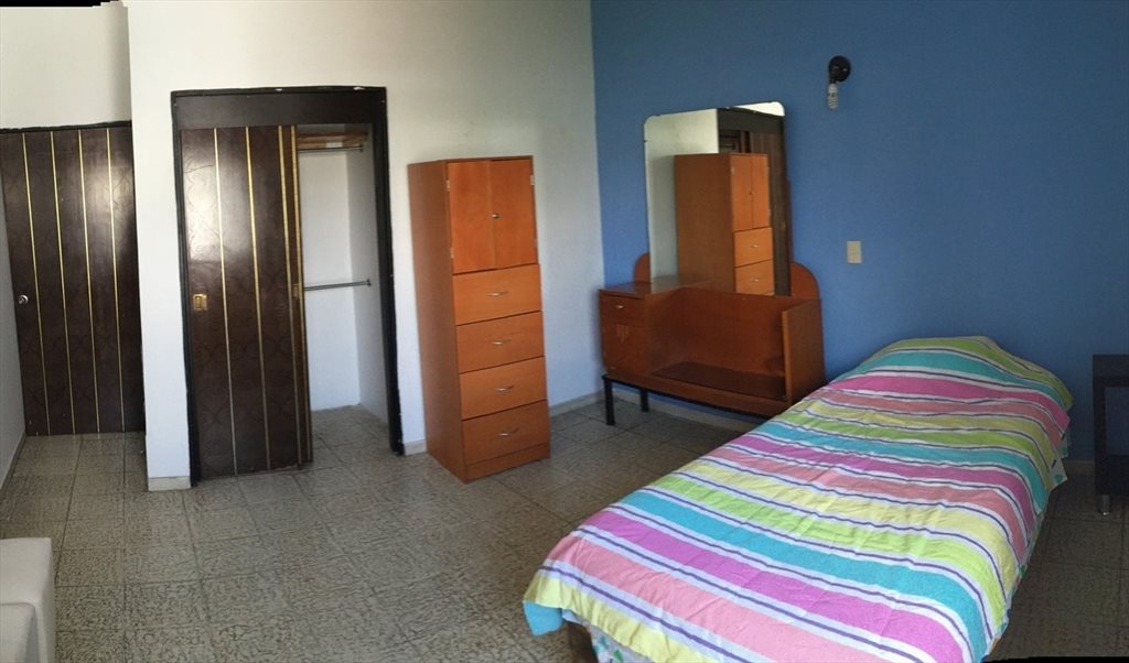 Providencia en casa profesionistas y estudiantes - Calle Florencia, Italia Providencia | Roomgo - Image 3