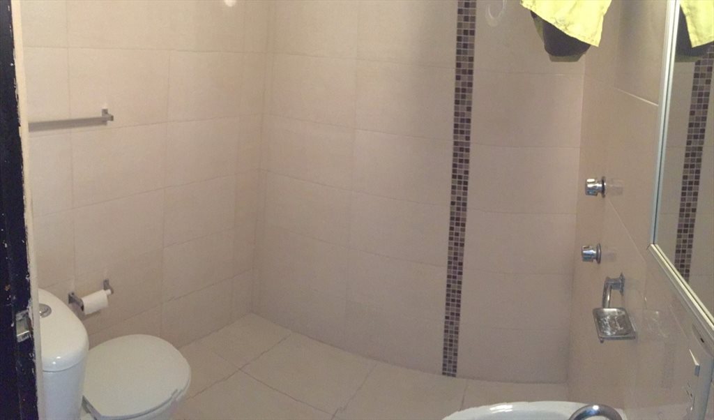 Providencia en casa profesionistas y estudiantes - Calle Florencia, Italia Providencia | Roomgo - Image 4