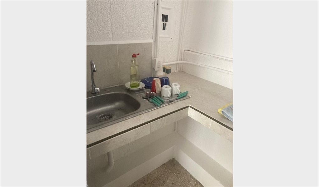 Rento estudio céntrico - Las Playas, 011 | Roomgo - Image 3