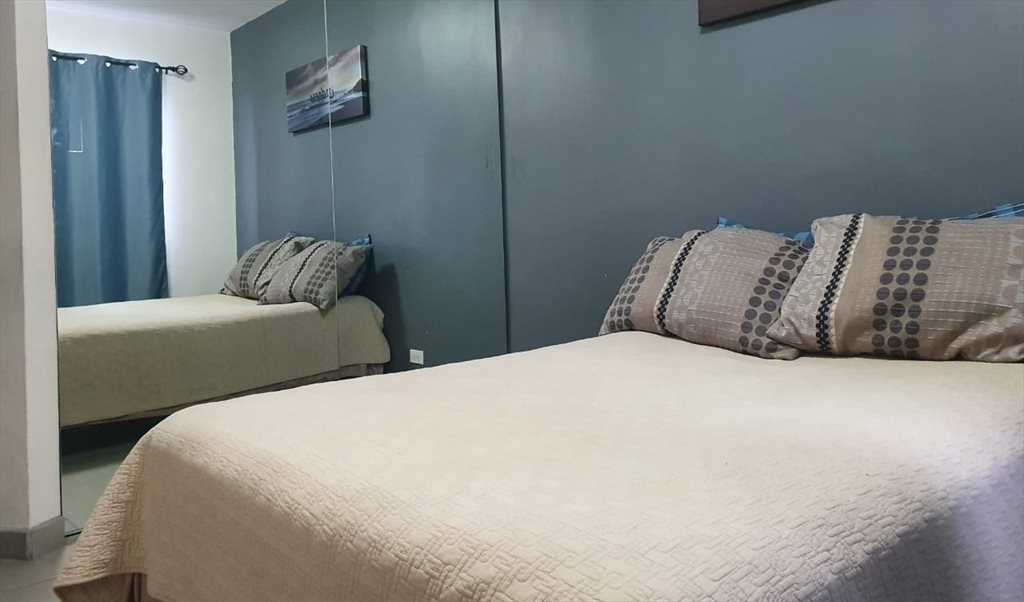 Se renta cuarto en casa en bonito y seguro fraccionamiento - Canadá, Libramiento | Roomgo - Image 5