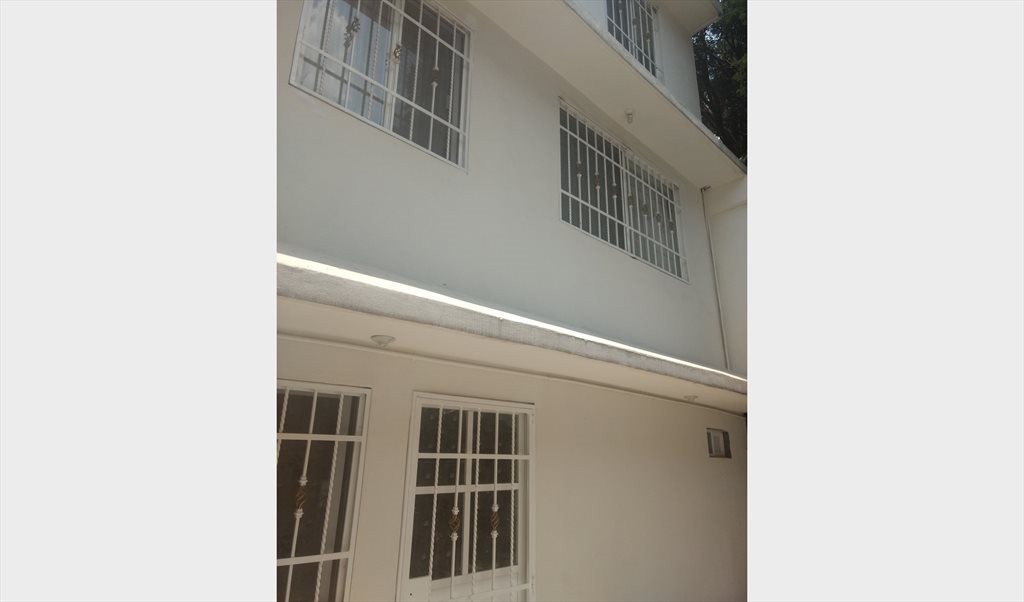 MUJER CUARTO COMPARTIDO cerca Normal, CCH, UAM, Esime, Azcapo, metro Rosario, Aquiles, Tezozomoc - Calle Tomás Marín, Presidente Madero | Roomgo - Image 3