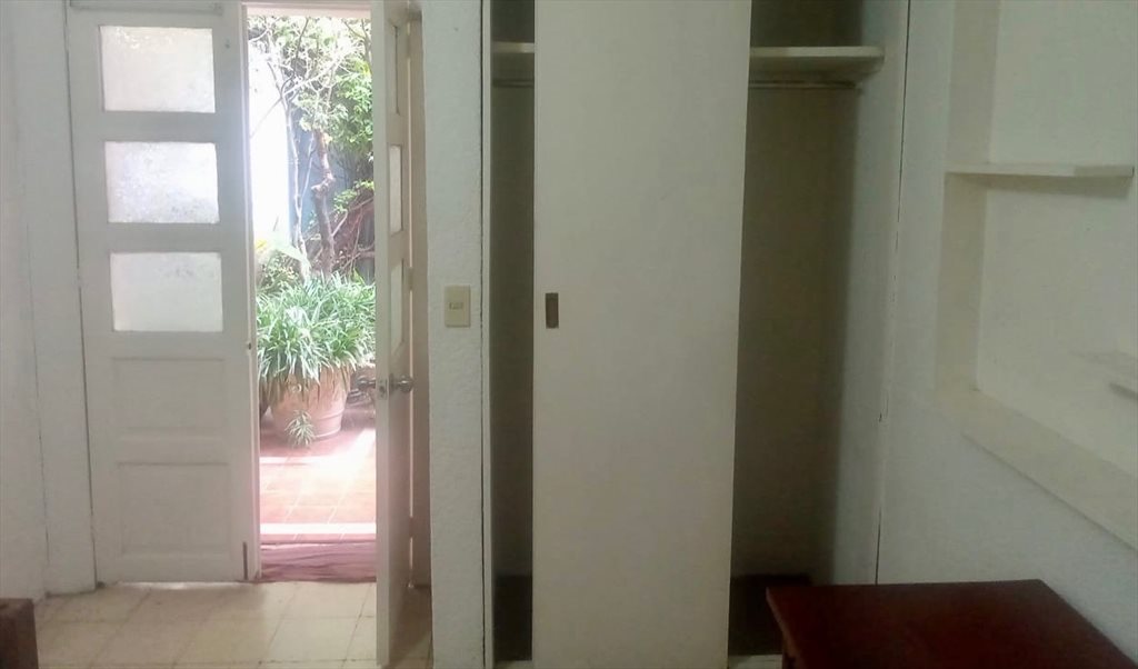 lindo cuarto  en renta - Calle Puebla, Roma Norte | Roomgo - Image 6