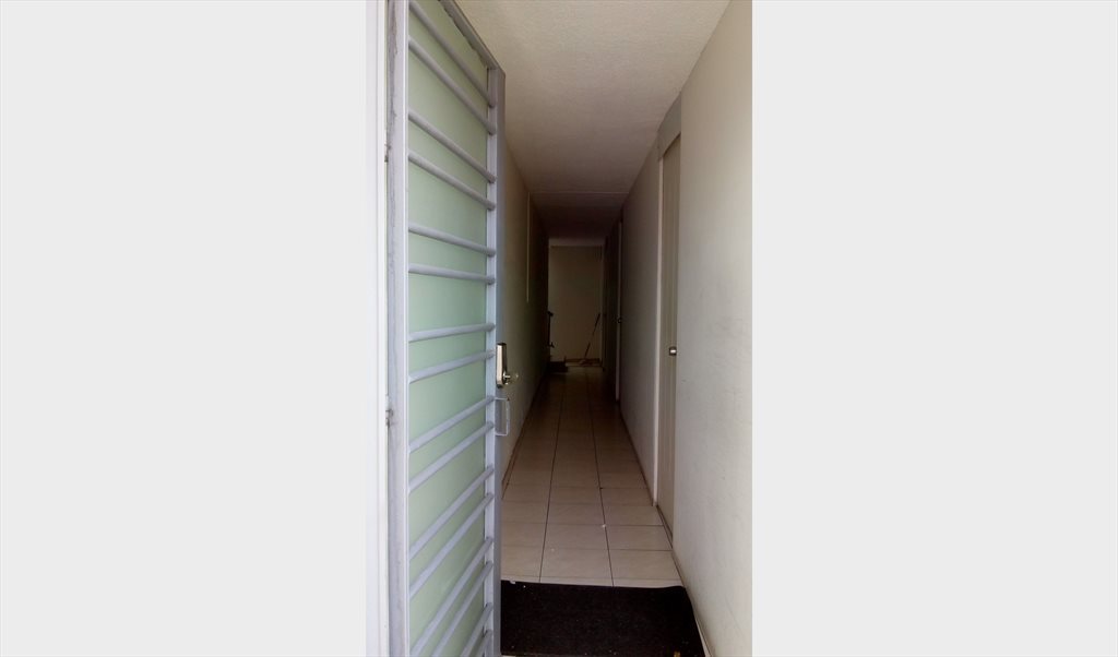 Cuarto Tipo estudio amueblado, serv. inclui.  Lázaro Cárdenas y Clouthier - Calzada Lázaro Cárdenas, Prados Vallarta | Roomgo - Image 2