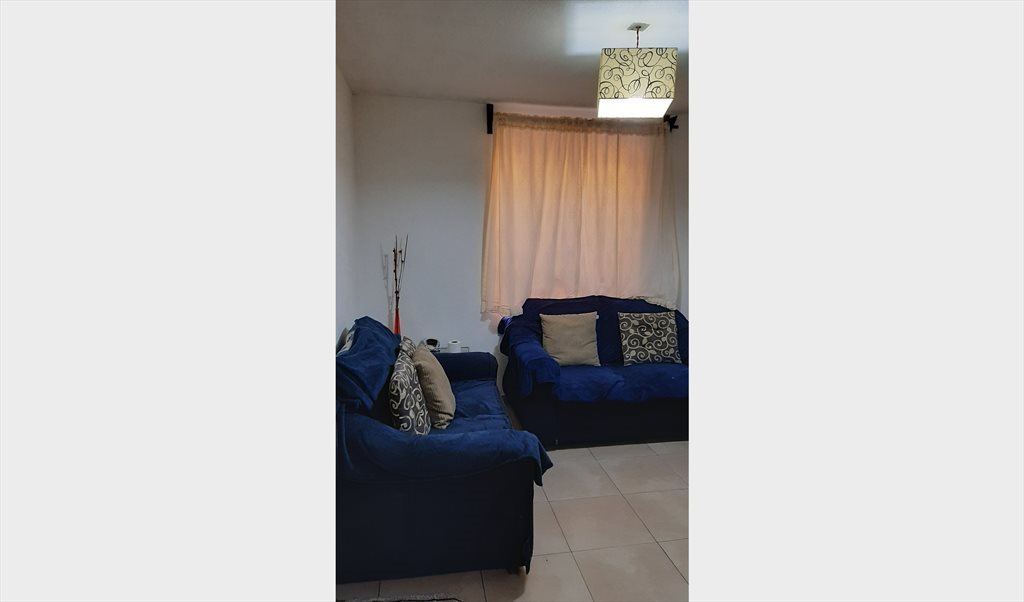 Renta de habitación muy Centrica en Col. Esperanza - Calle Francisco J. Clavijero, Transito | Roomgo - Image 2