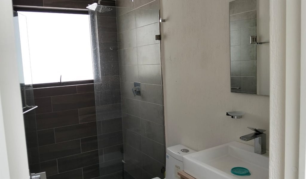 Cuarto en Adamar-Lopez Mateos Sur-Plazas Outlet - Avenida Adamar, ADAMAR | Roomgo - Image 6