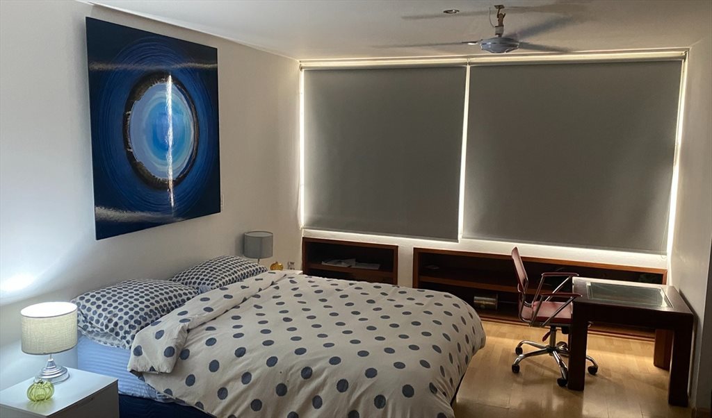 Cuarto Amueblado con vista hermosa - Avenida Hidalgo, Ladron De Guevara | Roomgo - Image 2