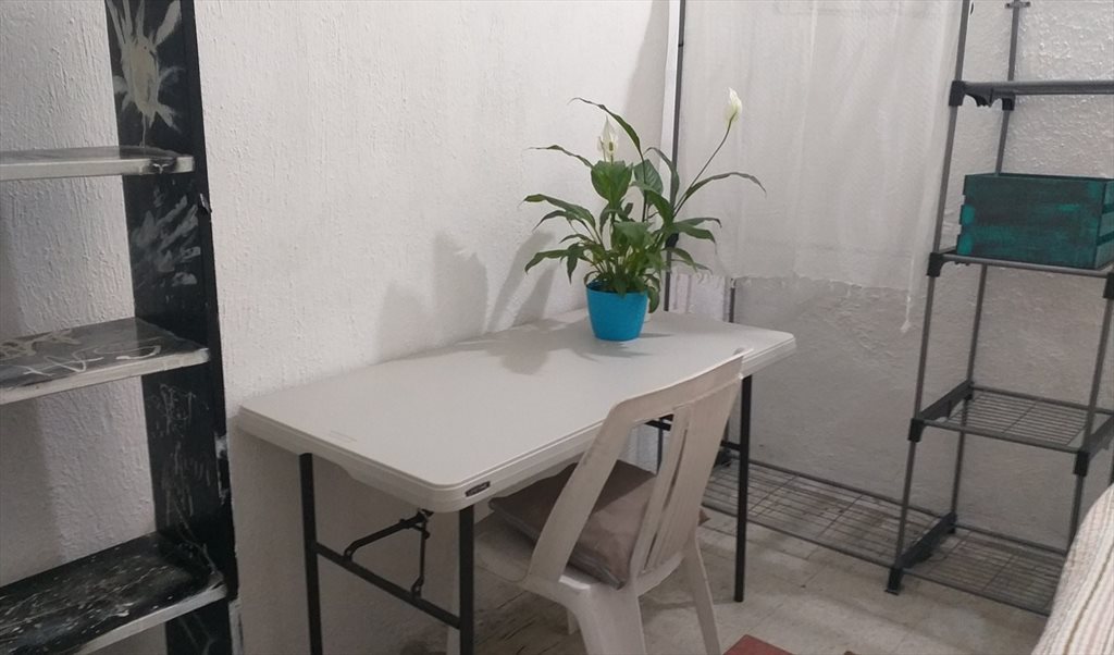 Rento habitacion amueblada - Calle Jesús García, Artesanos | Roomgo - Image 2