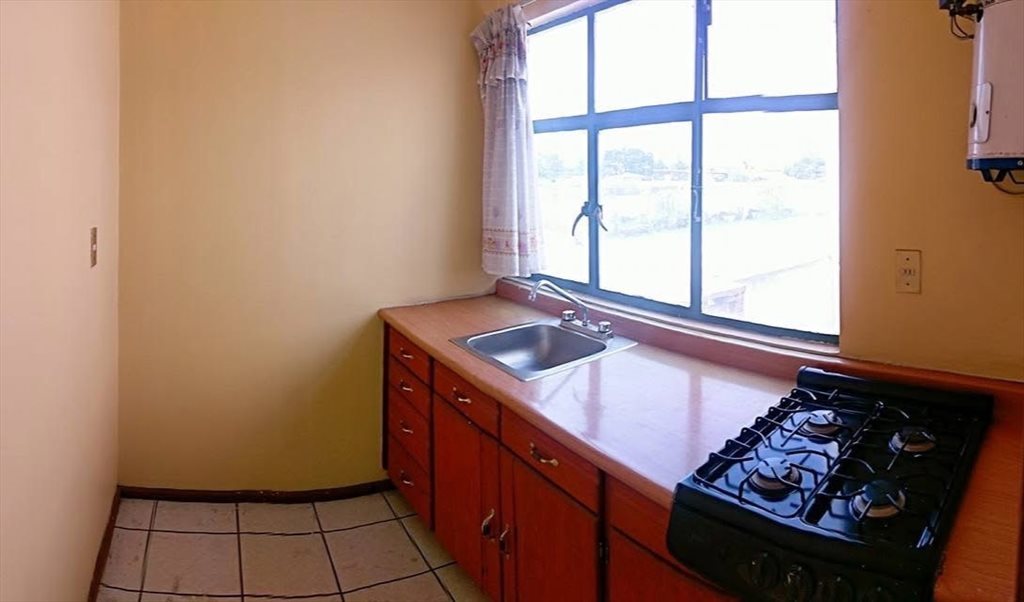 CUARTO EN RENTA EN DEPARTAMENTO DE - 3 RECÁMARAS - AMUEBLADO & SERVICIOS INCLUIDOS - Calle Francisco de Ayza, San Juan de Dios | Roomgo - Image 7