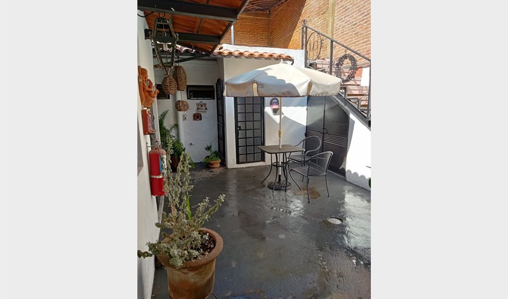 Agradables Cuartos INDIVIDUALES con Baño Privado - Privada Ricardo Flores Magón, Zoquipan | Roomgo - Image 4