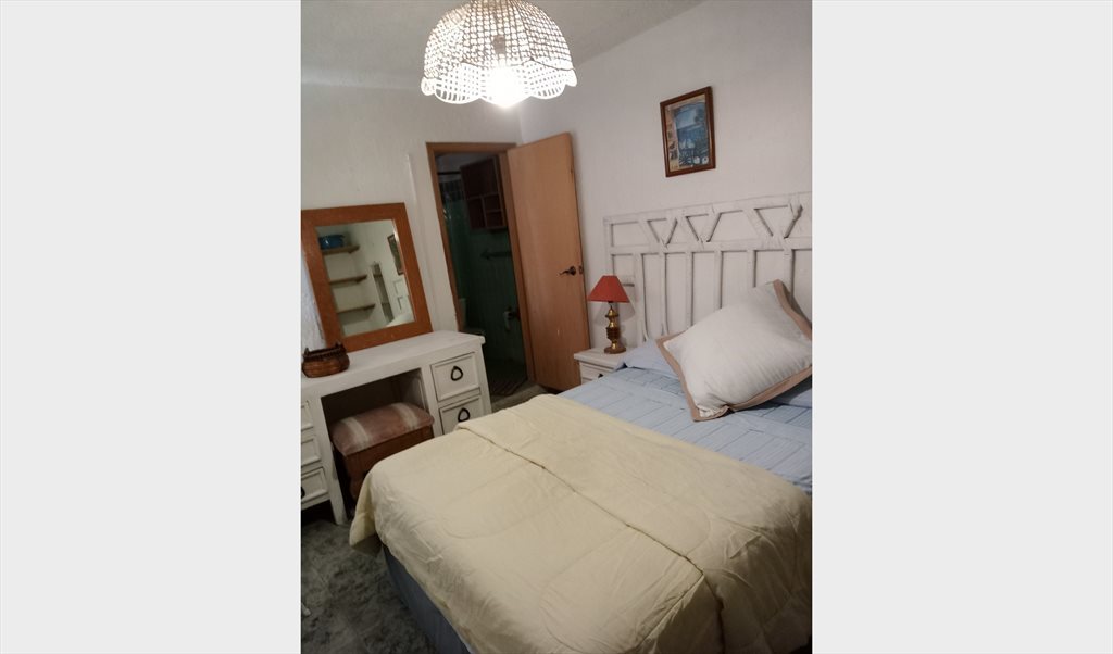 Agradables Cuartos INDIVIDUALES con Baño Privado - Privada Ricardo Flores Magón, Zoquipan | Roomgo - Image 5