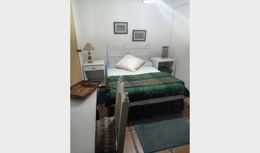 Agradables Cuartos INDIVIDUALES con Baño Privado - Privada Ricardo Flores Magón, Zoquipan | Roomgo - Image 6