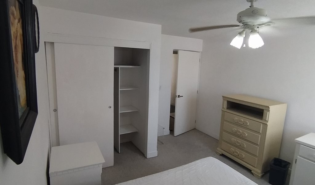 EXCELENTE HABITACIÓN - Avenida Ludwig van Beethoven, La Estancia | Roomgo - Image 2