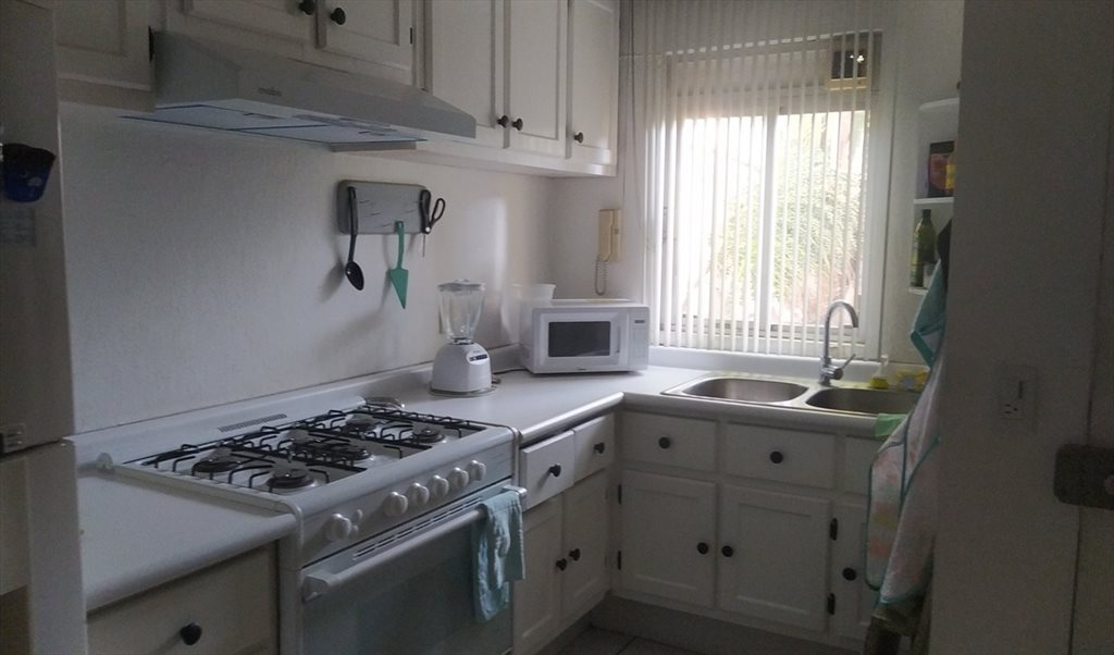 EXCELENTE HABITACIÓN - Avenida Ludwig van Beethoven, La Estancia | Roomgo - Image 5