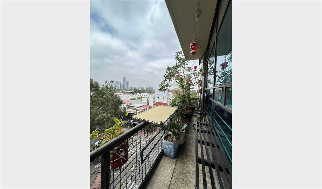 HERMOSA Y AMPLIA CON 2 CAMAS QUEEN SIZE/ SUPER VISTA Y BALCON PARQUE LINCOLN POLANQUITO - Calle Julio Verne, Polanco | Roomgo - Image 2