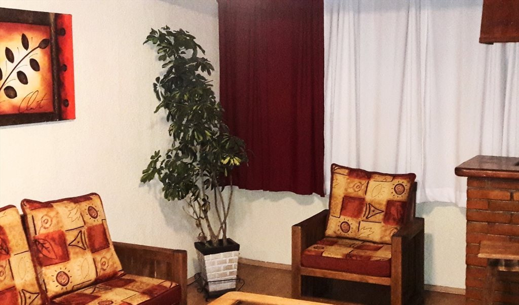 Se renta habitación para estudiante (mujer) muy cerca de Ciudad Universitaria - Andador Rinconada de los Personajes, Villa Panamericana | Roomgo - Image 2