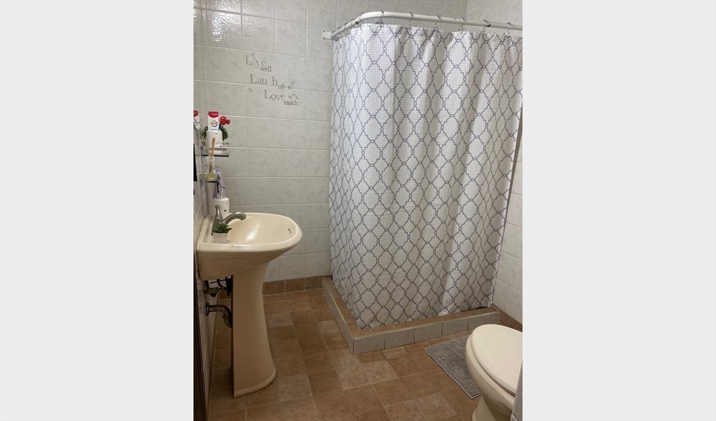 Renta recámara cómoda, dentro de mi casa, a partir del 10 de marzo - Calle San Felipe, Xoco | Roomgo - Image 3