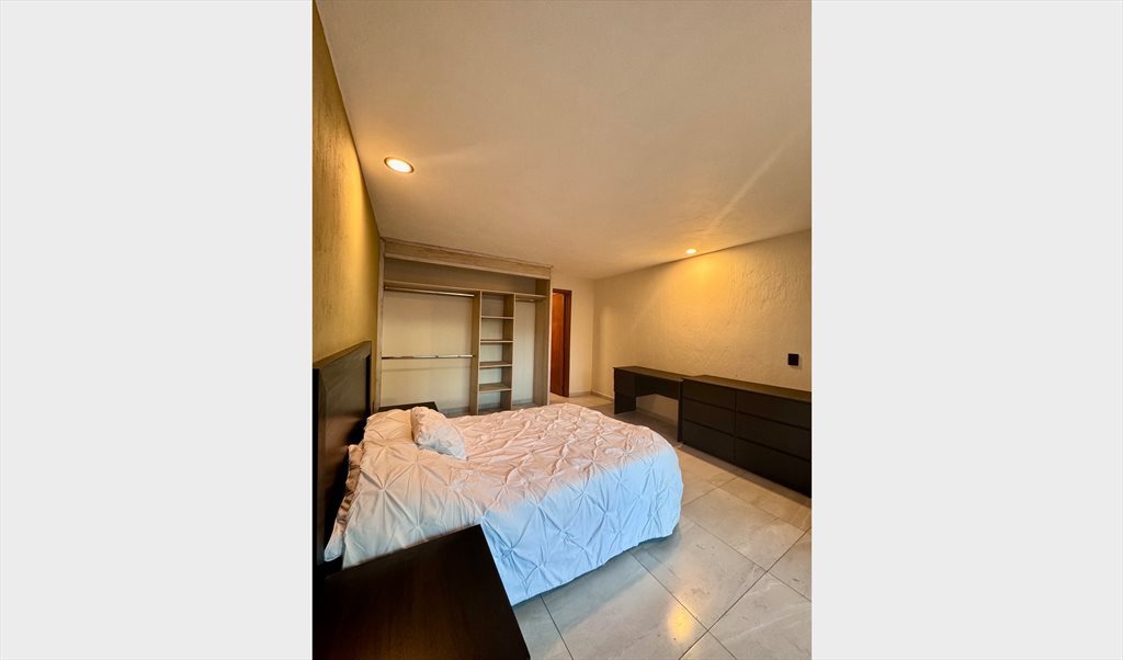 CUARTOS EN RENTA BOSQUES DE LAS VICTORIAS - Calle Islote, Bosques De La Victoria | Roomgo - Image 3