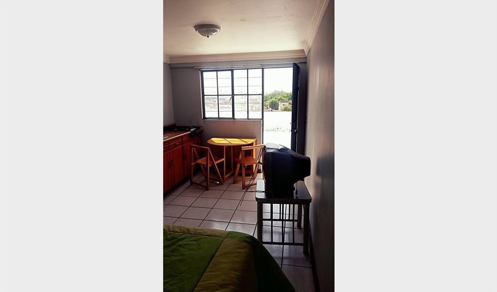 DEPARTAMENTO TIPO ESTUDIO - 1 RECÁMARA - AMUEBLADO & SERVICIOS INCLUIDOS - Calle Francisco de Ayza, San Juan De Dios | Roomgo - Image 5