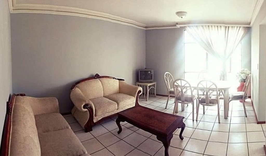 CUARTO EN RENTA EN DEPARTAMENTO DE - 2 RECÁMARAS - AMUEBLADO & SERVICIOS INCLUIDOS - Calle Francisco de Ayza, San Juan de Dios | Roomgo - Image 3