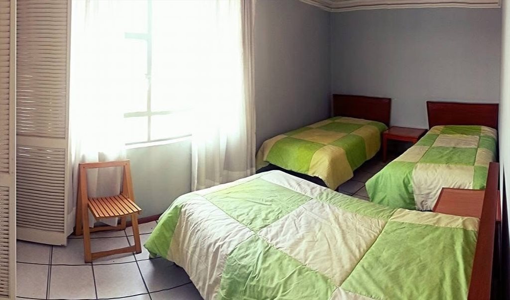 CUARTO EN RENTA EN DEPARTAMENTO DE - 2 RECÁMARAS - AMUEBLADO & SERVICIOS INCLUIDOS - Calle Francisco de Ayza, San Juan de Dios | Roomgo - Image 5
