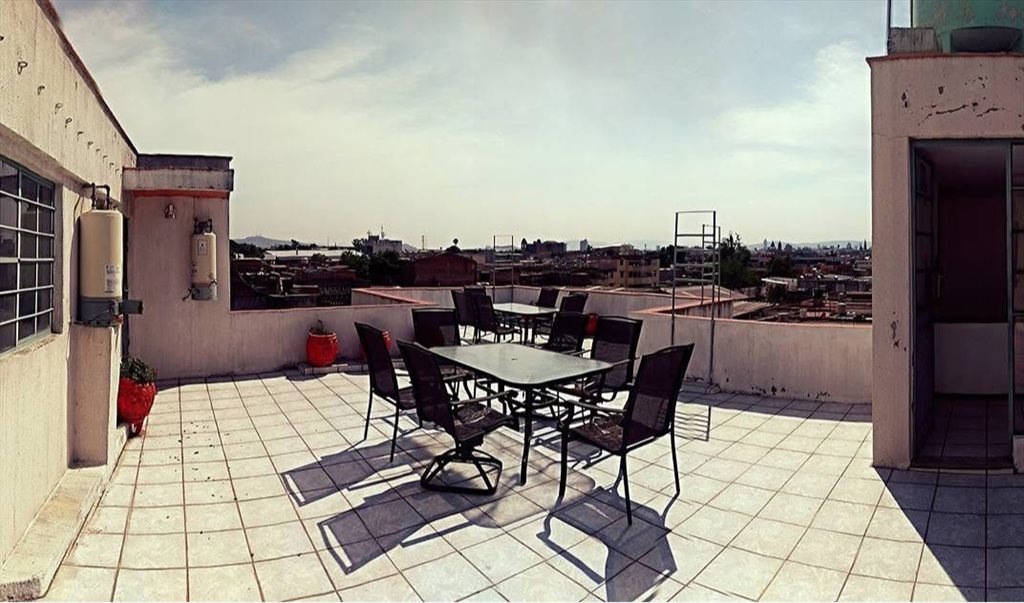 CUARTO EN RENTA EN DEPARTAMENTO DE - 2 RECÁMARAS - AMUEBLADO & SERVICIOS INCLUIDOS - Calle Francisco de Ayza, San Juan de Dios | Roomgo - Image 8