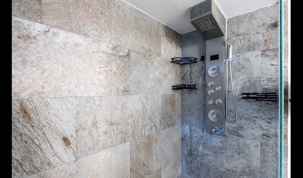 SATELITE.    Bueno , Bonito y Barato ( zona residencial , tranquila y segura - Paseo de Los Cazadores, Rancho Castro | Roomgo - Image 8