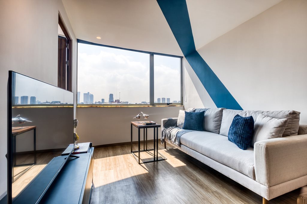 Ejército - Azul - Avenida Ejército Nacional Mexicano, Granada | Roomgo - Image 2