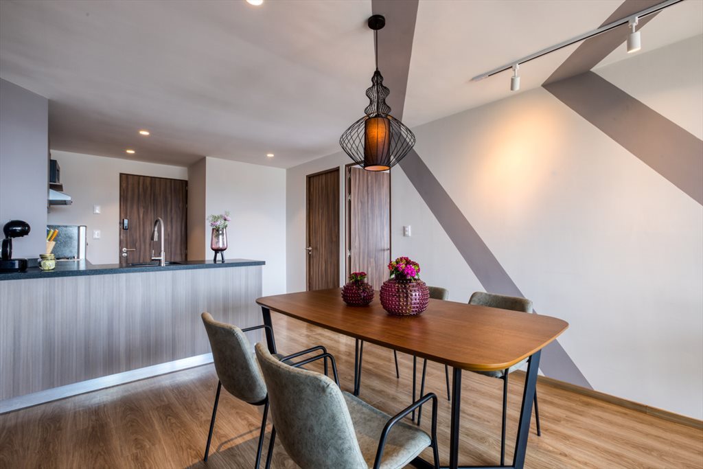 Ejército - Rosa - Avenida Ejército Nacional Mexicano, Granada | Roomgo - Image 4