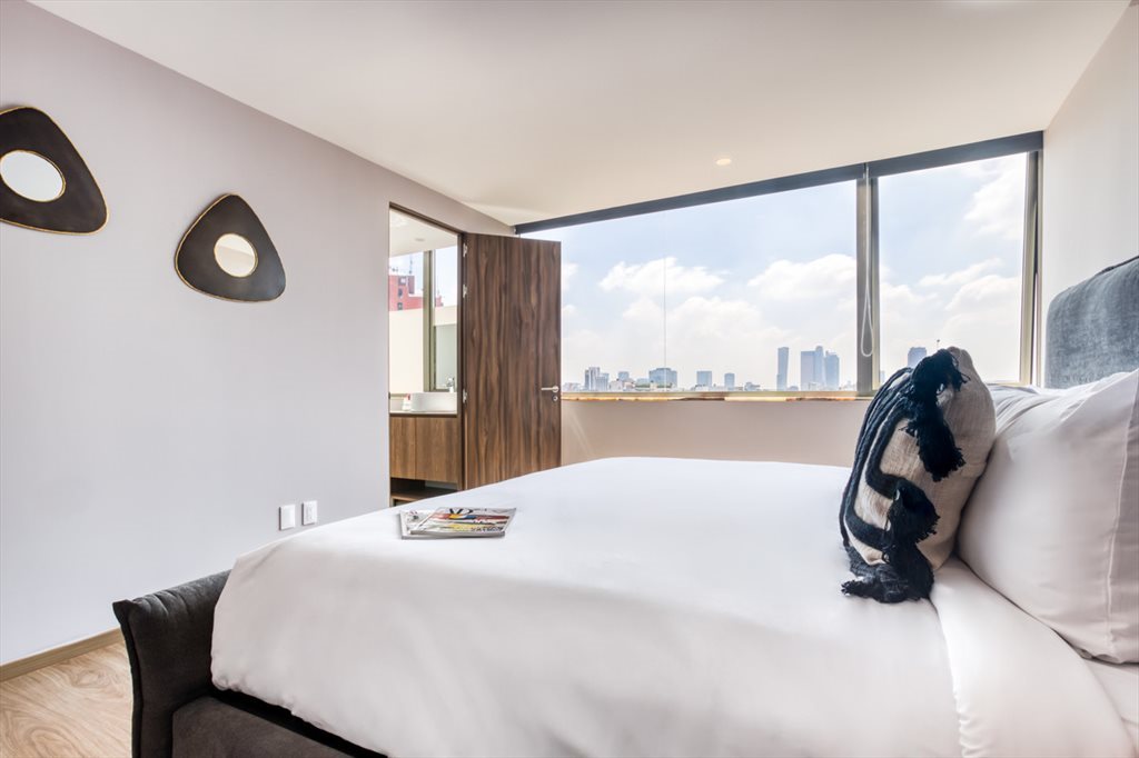 Ejército - Rosa - Avenida Ejército Nacional Mexicano, Granada | Roomgo - Image 7