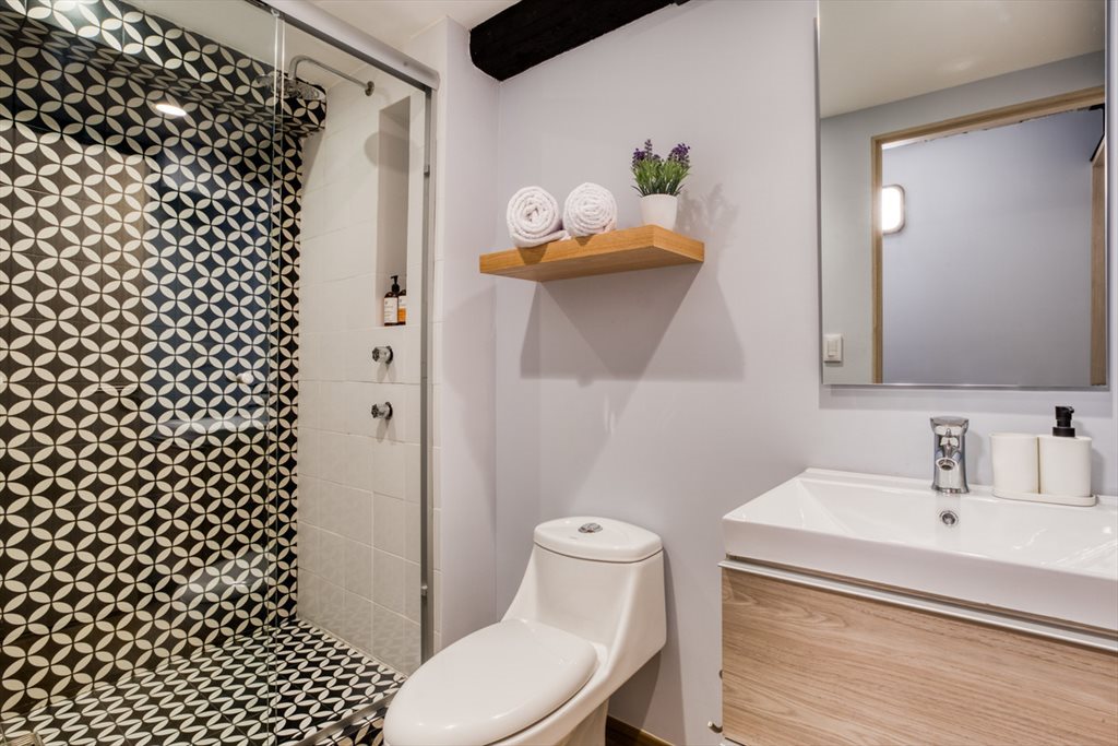 Florencia - 2BR - Calle Florencia, Juárez | Roomgo - Image 8