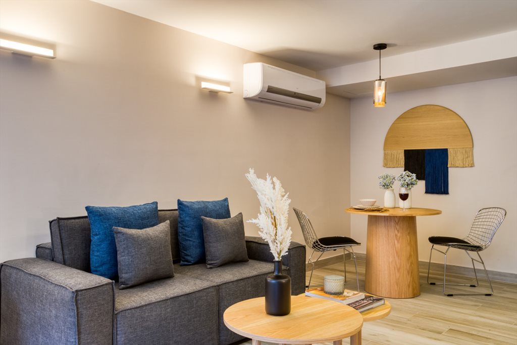 Ibsen - Studio Exterior - Calle Enrique Ibsen, Polanco | Roomgo - Image 2