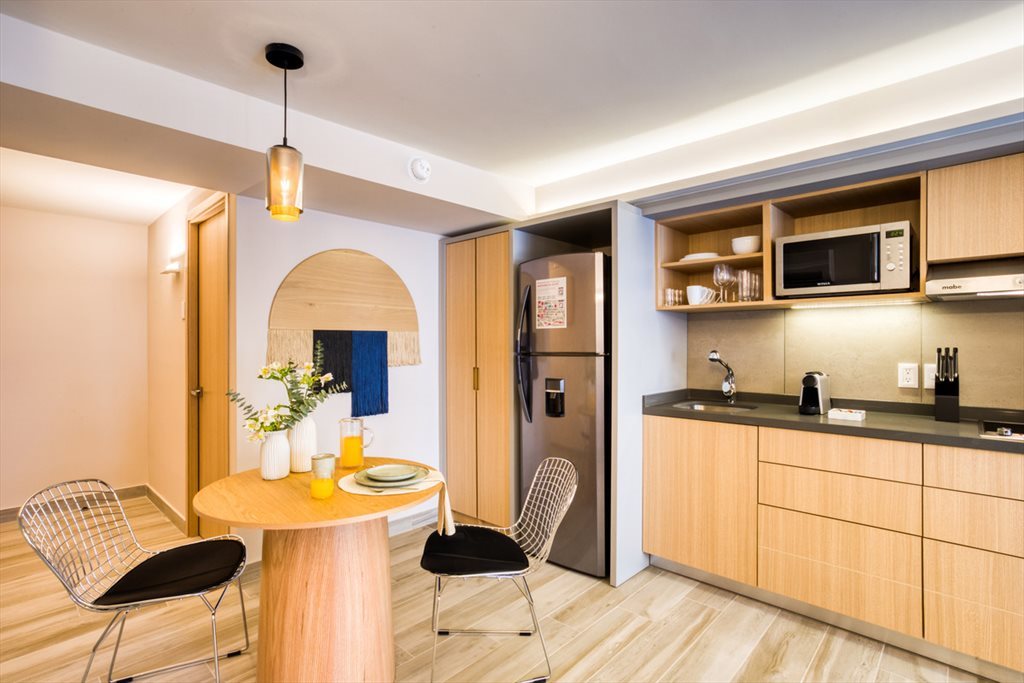 Ibsen - Suite Interior - Calle Enrique Ibsen, Polanco | Roomgo - Image 7