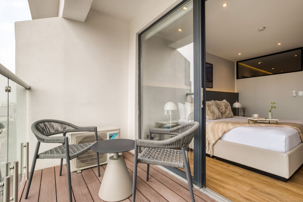 Mexico City - 1BR Plus - Avenida Insurgentes Sur, Roma Norte | Roomgo - Image 3