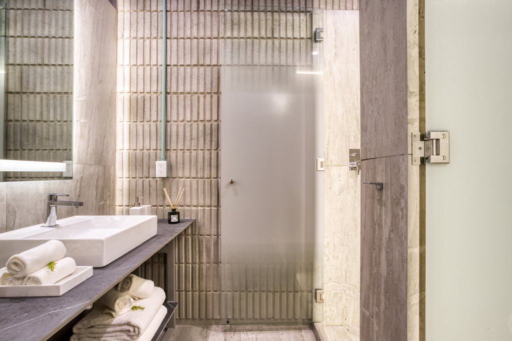 Mariano Escobedo - Sencilla - Calzada General Mariano Escobedo, Anzures | Roomgo - Image 6