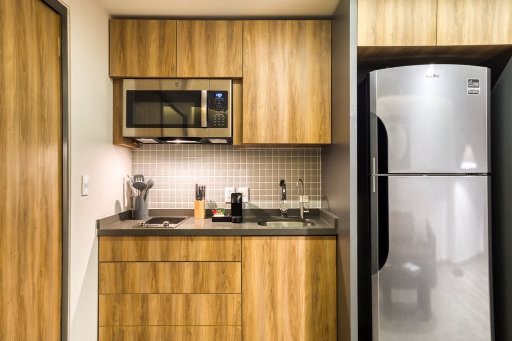 Cibeles - 2BR Balcony - Calle Sinaloa, Roma Norte | Roomgo - Image 6